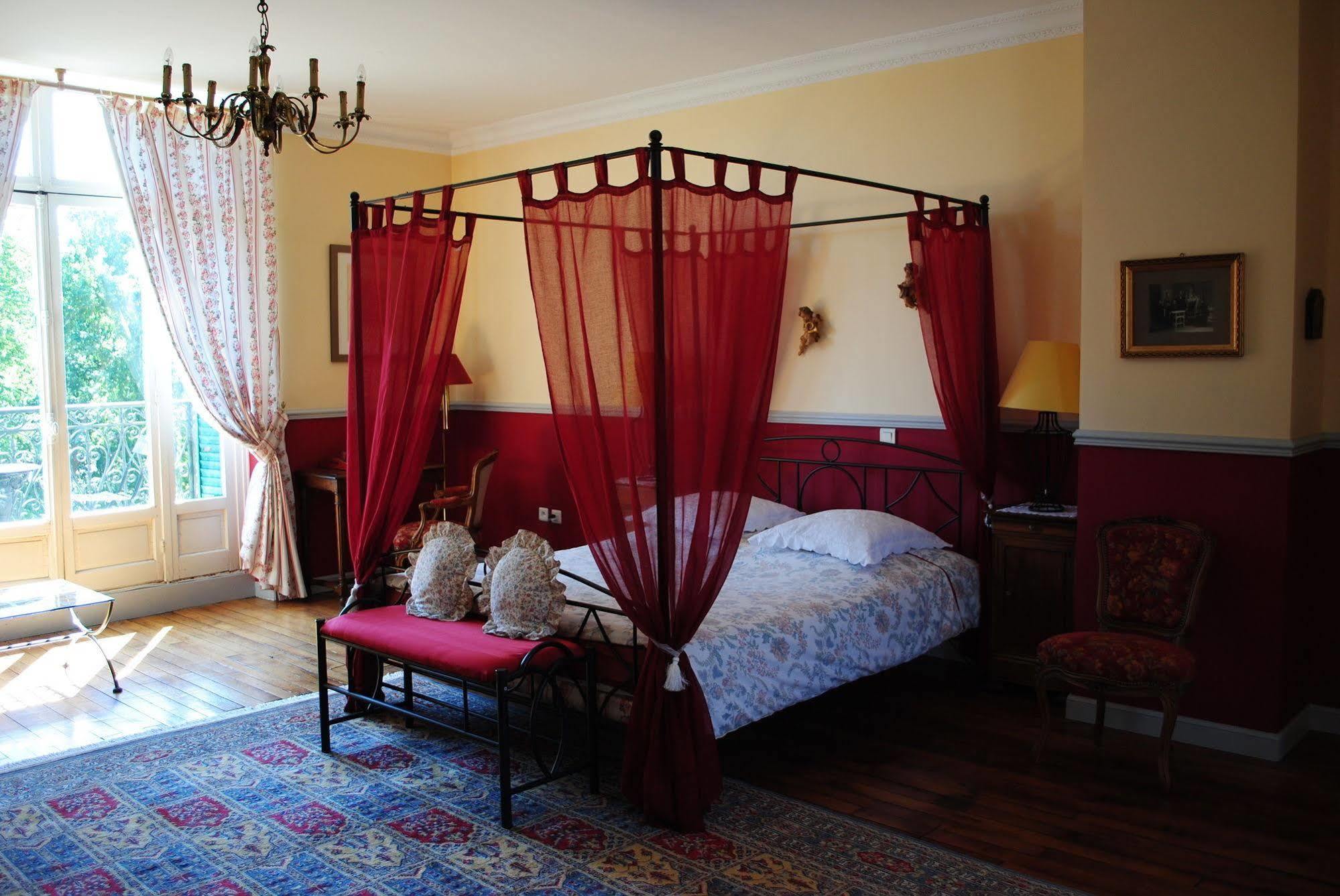 Chateau Le Barreau - Chambres D'Hotes Chemilly-sur-Yonne Экстерьер фото